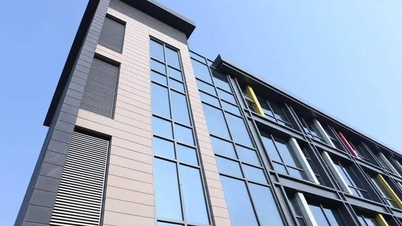 门窗定制安装流程全解析：从材质验收到完美落地**